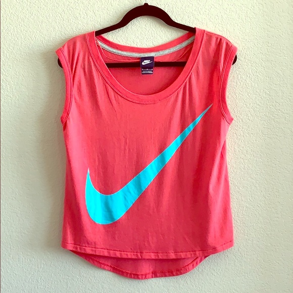 Nike Sleeveless Top - Picture 1 of 3